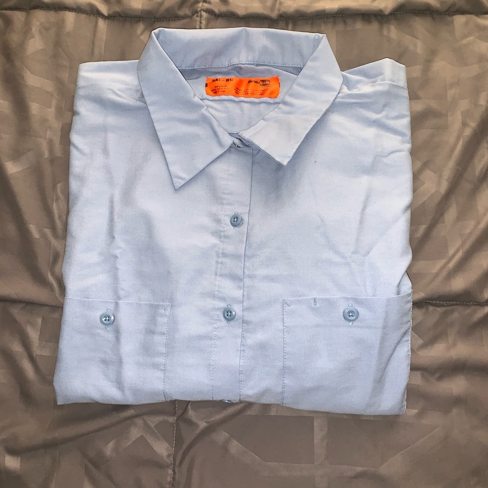 Cornerstone Men’s Plus Sized Button Down shirt